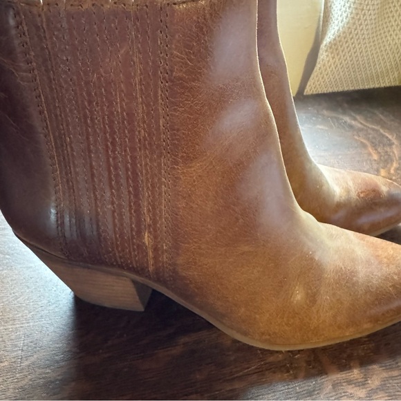 FRYE AND CO. Shoes - Frye midi boots